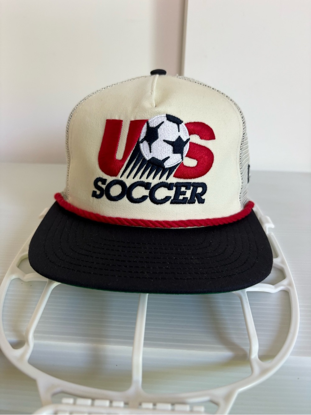 New Era US Soccer Golfer Hat - Cream/Navy Blue, OSFM NWOT